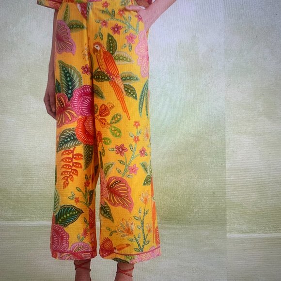 FARM RIO Yellow Macaw Bloom Pants NEW WITHOUT TAGS - Picture 2 of 3